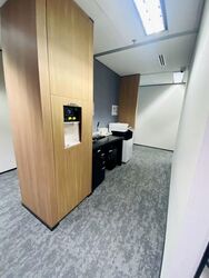 Gateway East (D7), Office #588617321